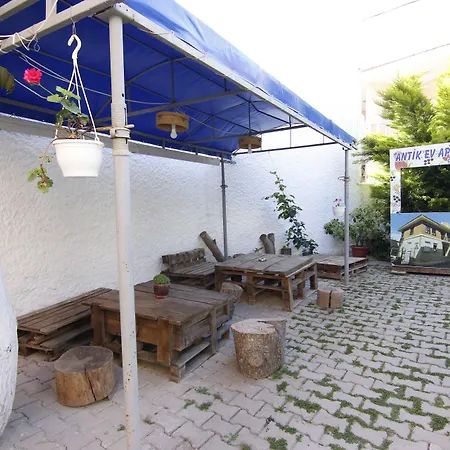Antik Ev 酒店 Çeşme
