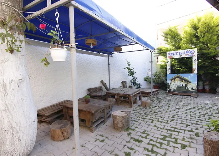 Antik Ev Hotell Çeşme